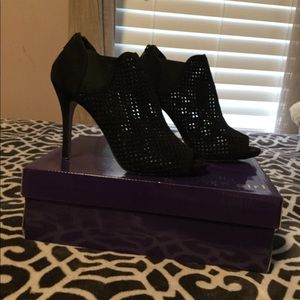 Madden Girl Peep Toe Heels Black Reduced Shipping